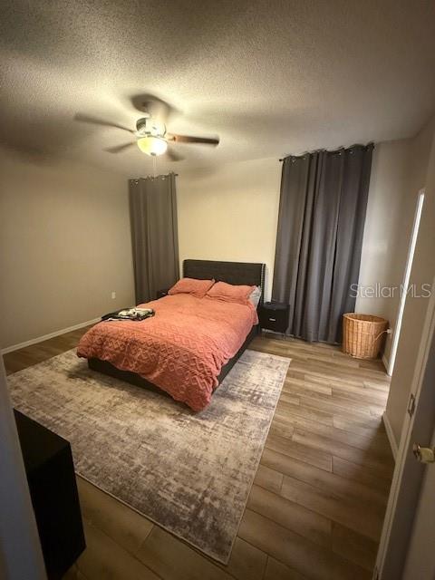 Image 20 of 49 For 8159 Woodvine Circle