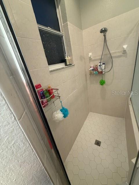 Image 24 of 49 For 8159 Woodvine Circle