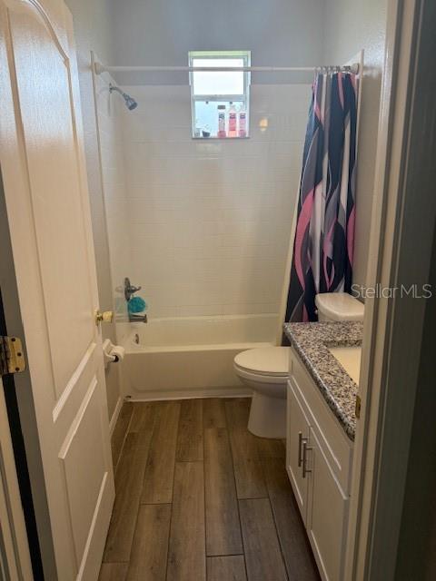 Image 30 of 49 For 8159 Woodvine Circle