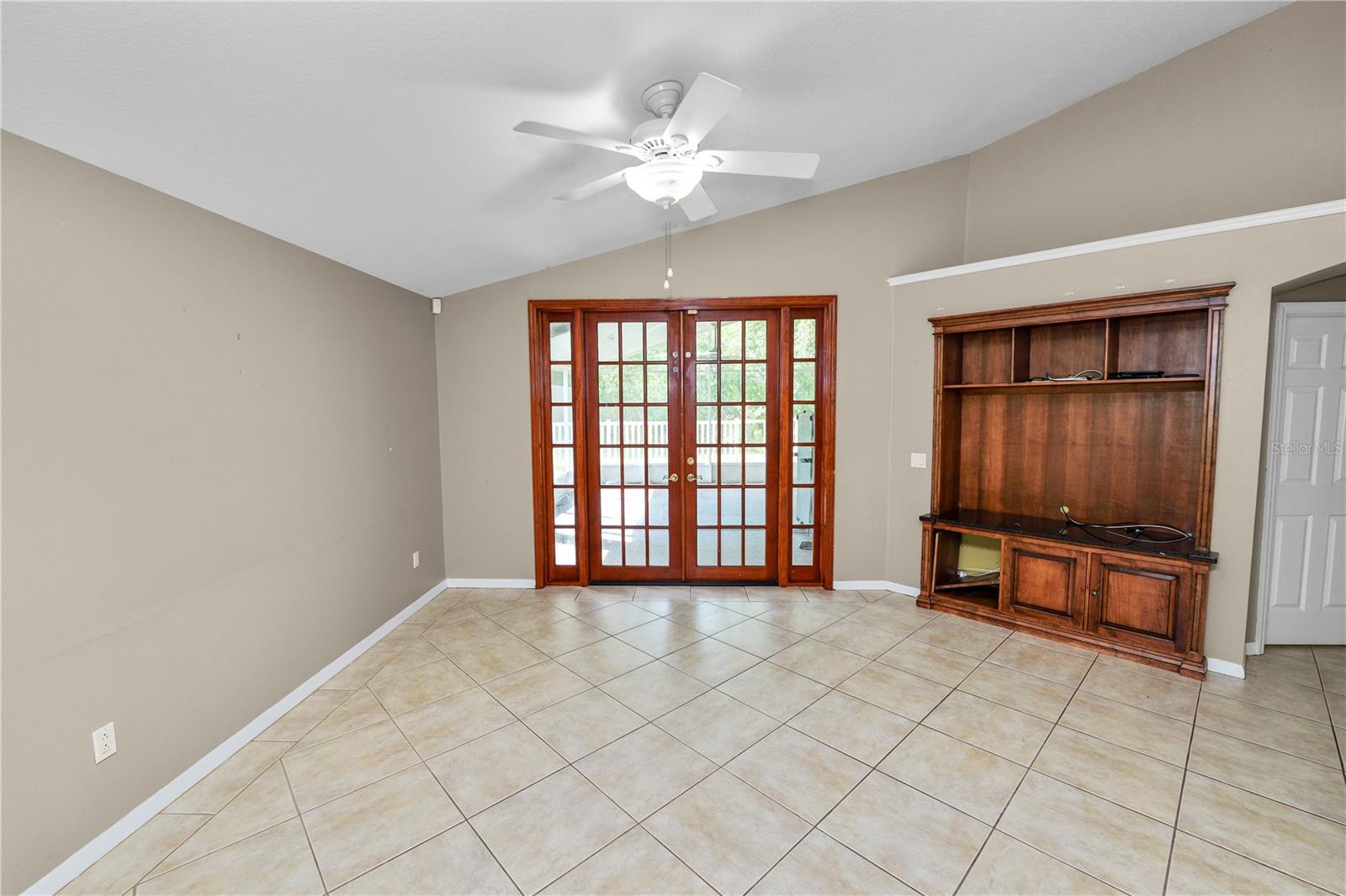 Image 11 of 63 For 16804 Hawkridge Road