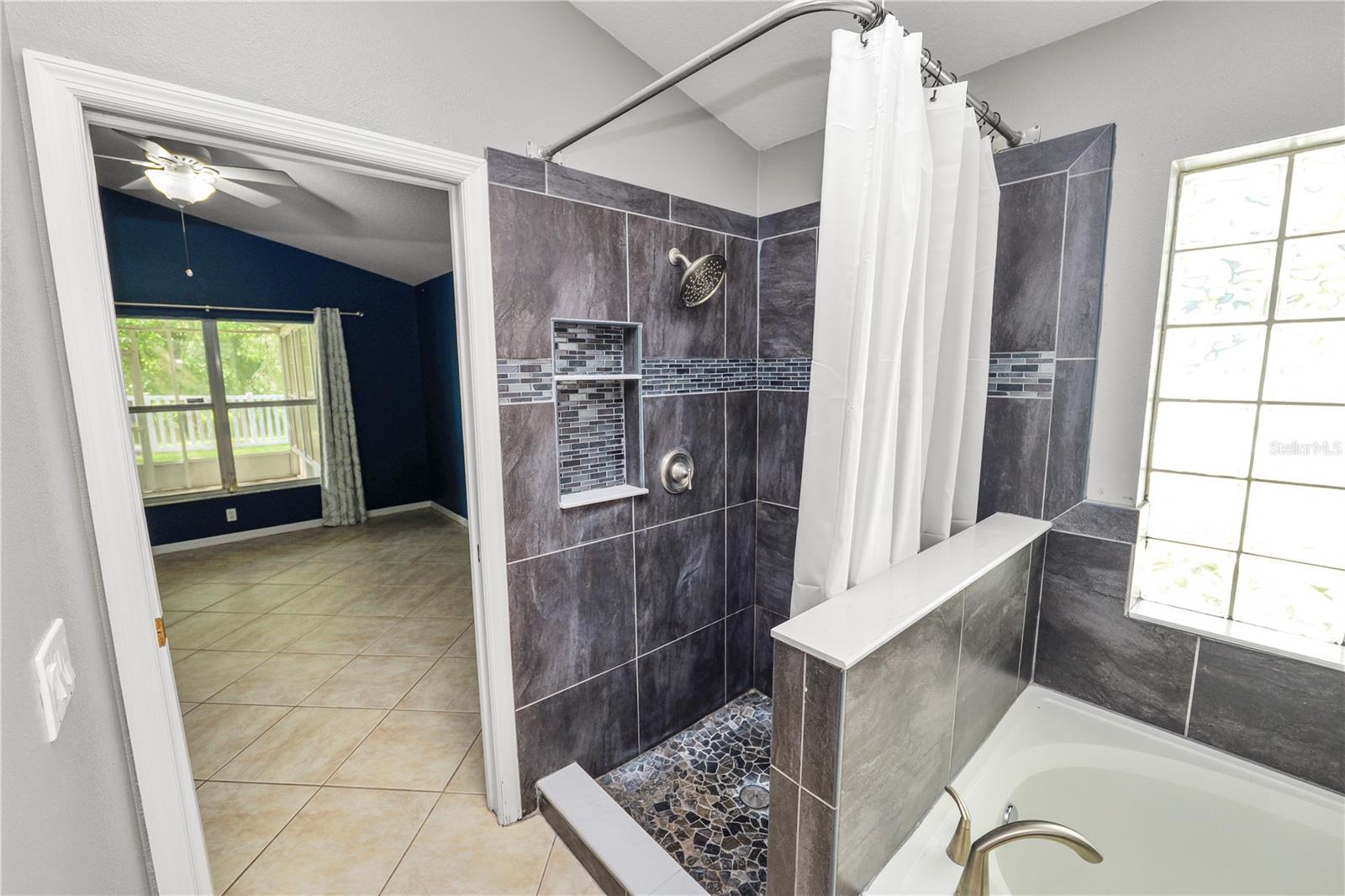 Image 27 of 63 For 16804 Hawkridge Road