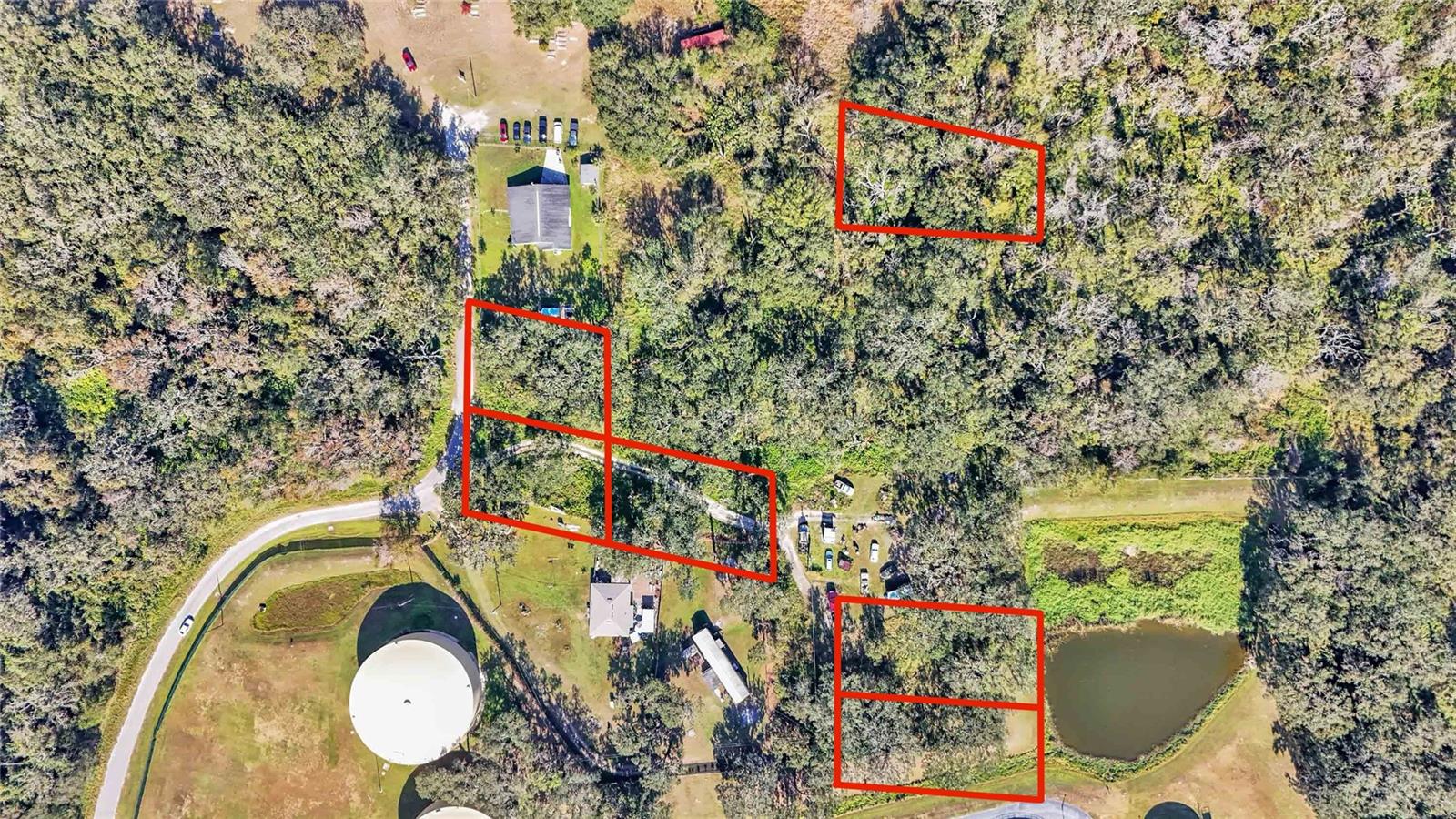 Image 4 of 4 For  Arnaz Drive 