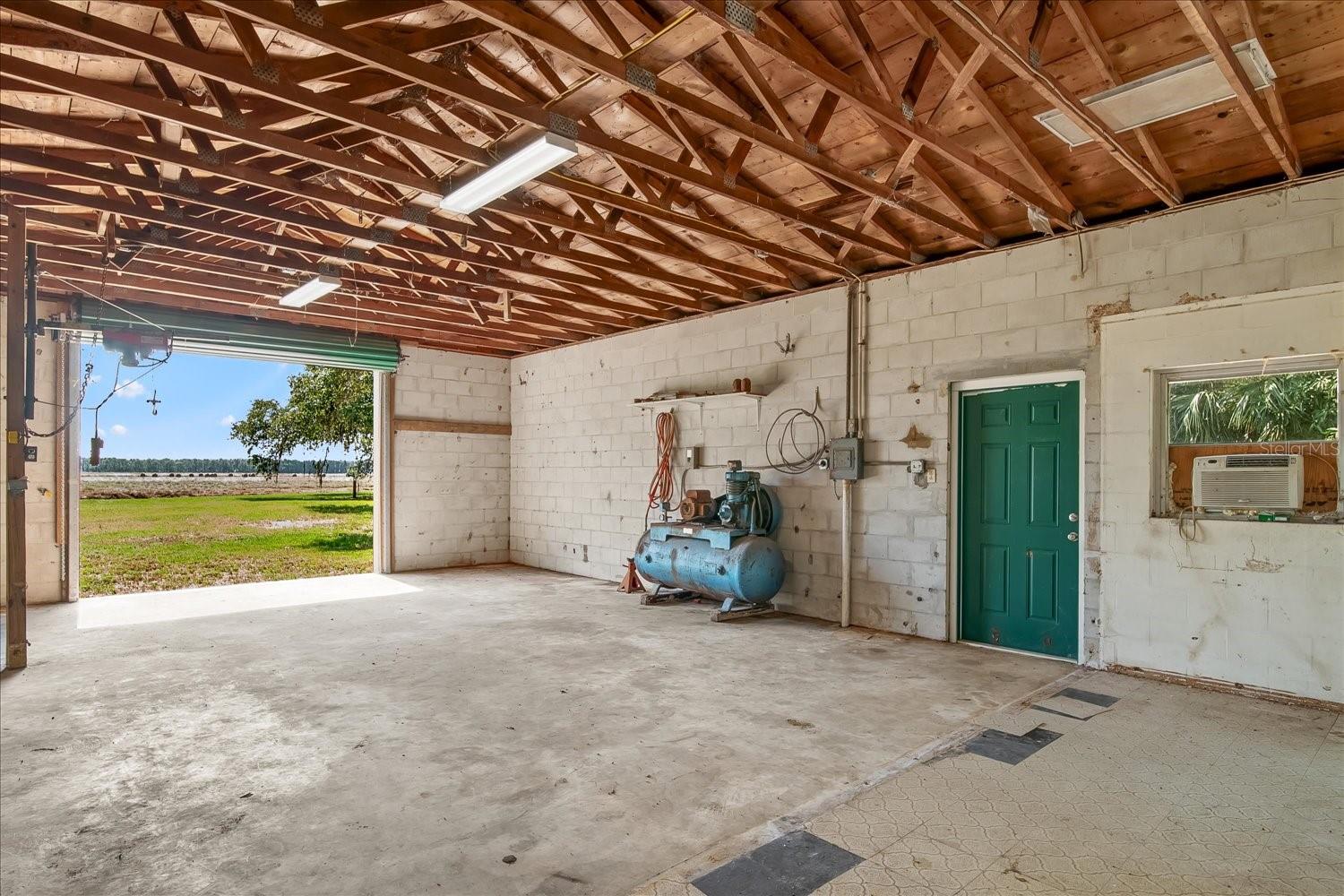 Image 16 of 60 For 203 Boyer Street