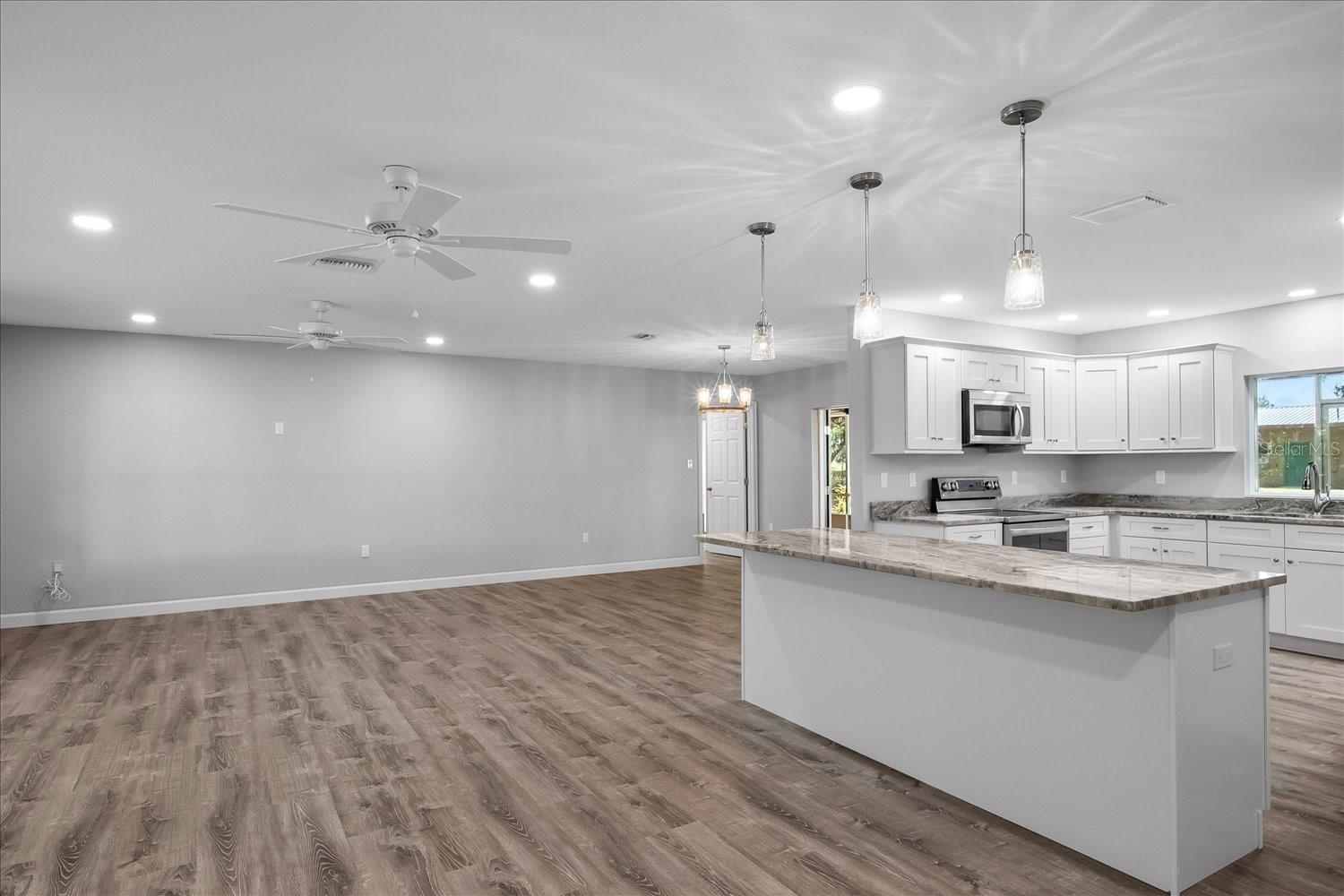 Image 37 of 60 For 203 Boyer Street