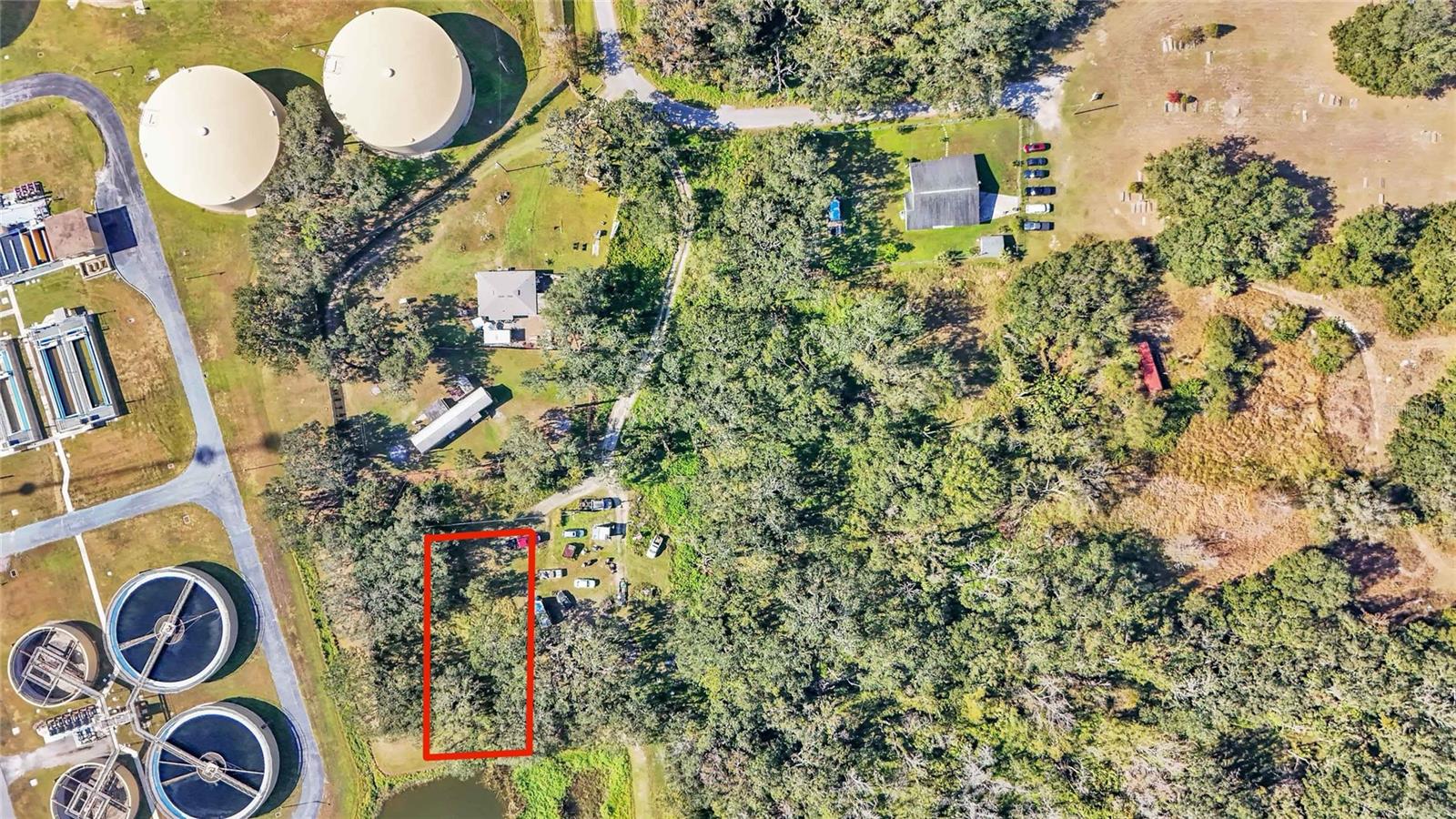 Image 2 of 6 For  Arnaz Drive 