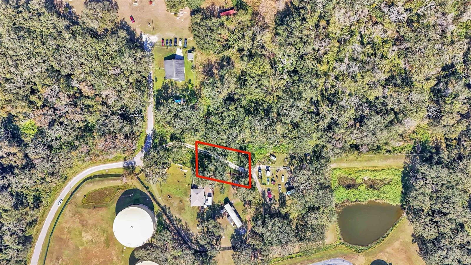 Image 2 of 6 For  Arnaz Drive 
