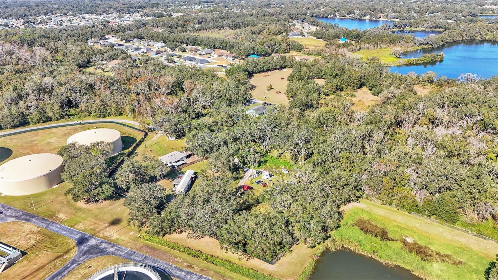 Image 8 of 8 For  Arnaz Drive 