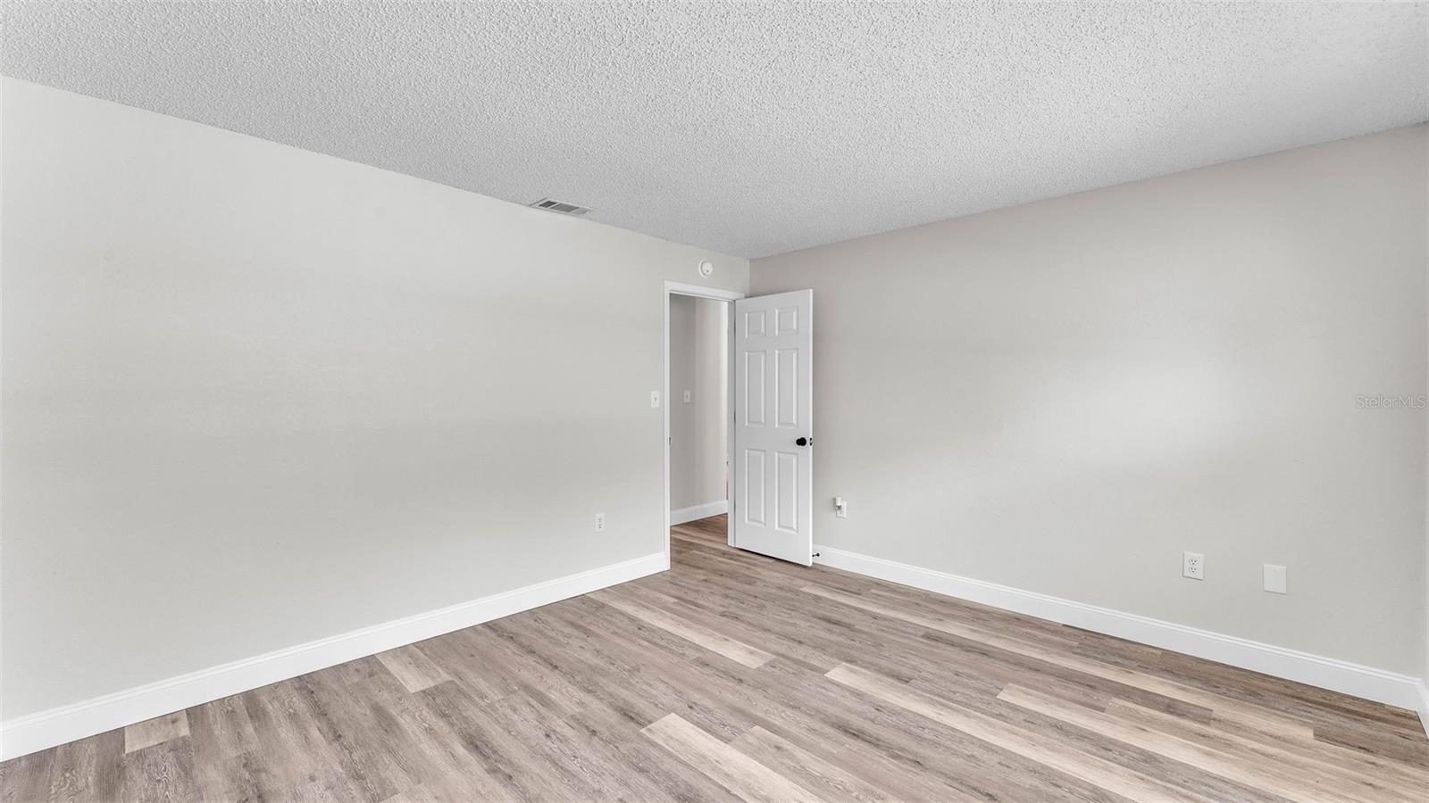 Image 13 of 15 For 6 Rosewood Drive