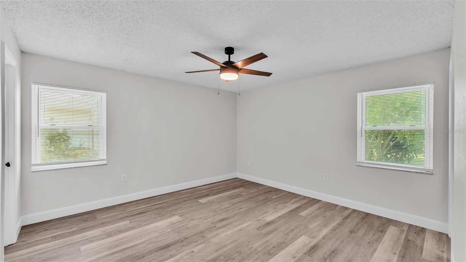 Image 14 of 15 For 6 Rosewood Drive