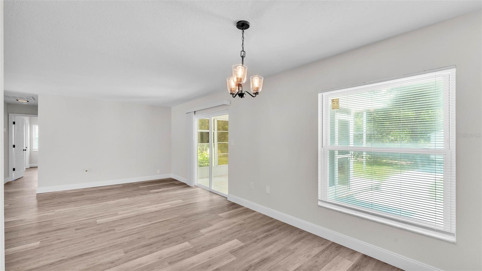 Image 5 of 15 For 6 Rosewood Drive
