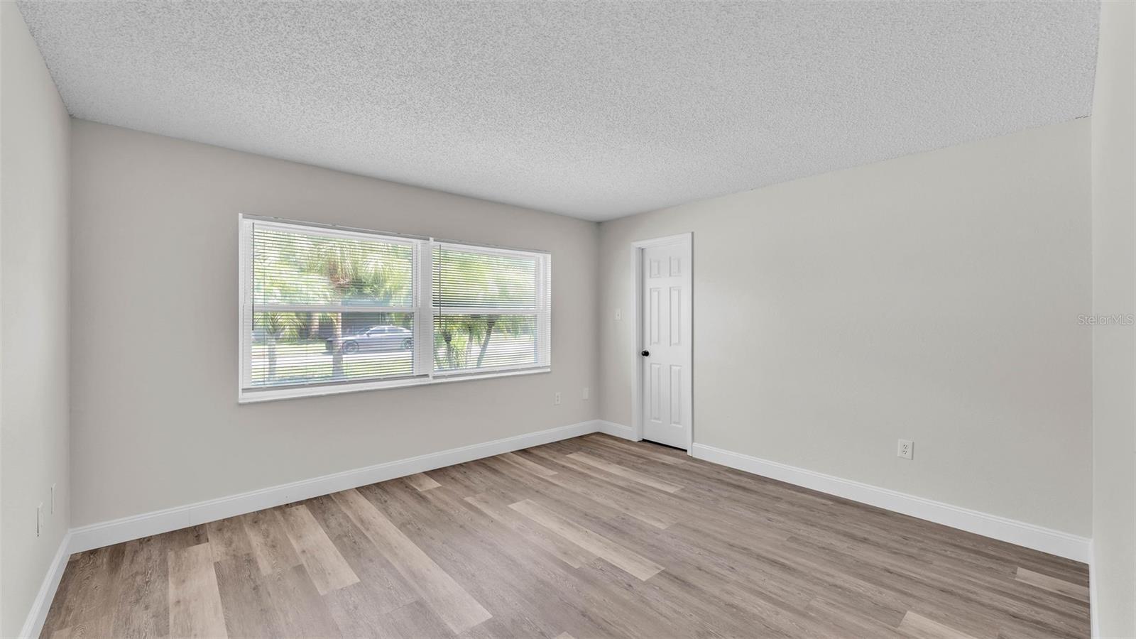 Image 8 of 15 For 6 Rosewood Drive