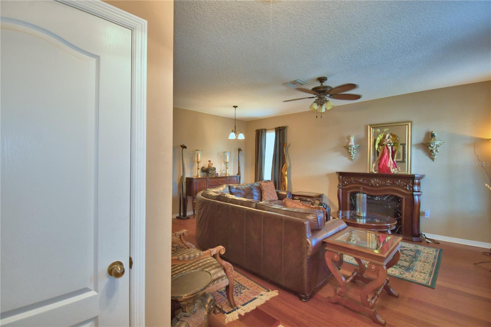 Image 11 of 87 For 2721 Walden Woods Drive