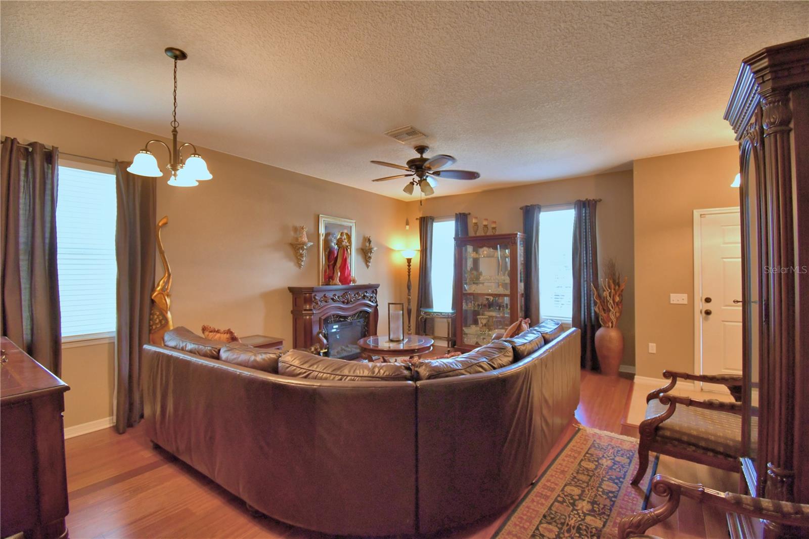 Image 15 of 87 For 2721 Walden Woods Drive