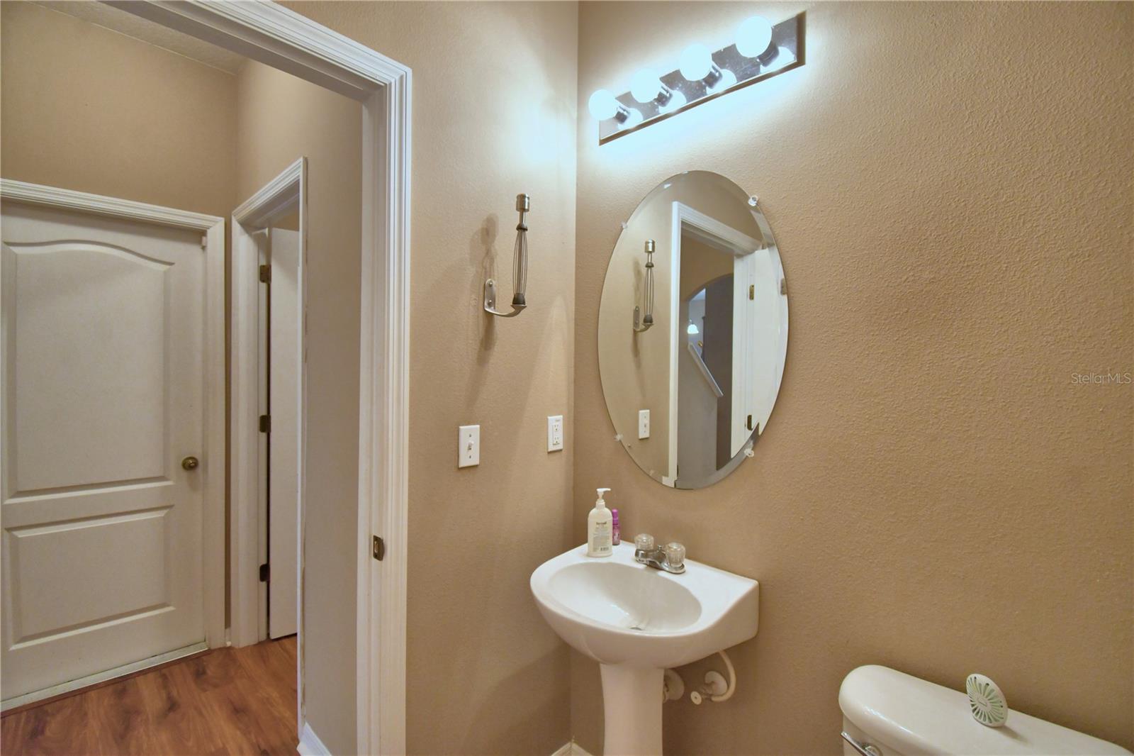 Image 19 of 87 For 2721 Walden Woods Drive