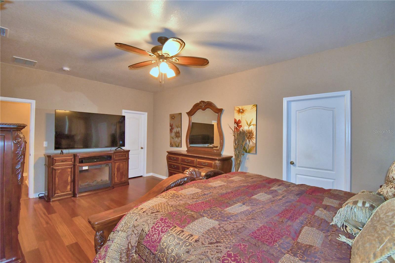 Image 29 of 87 For 2721 Walden Woods Drive