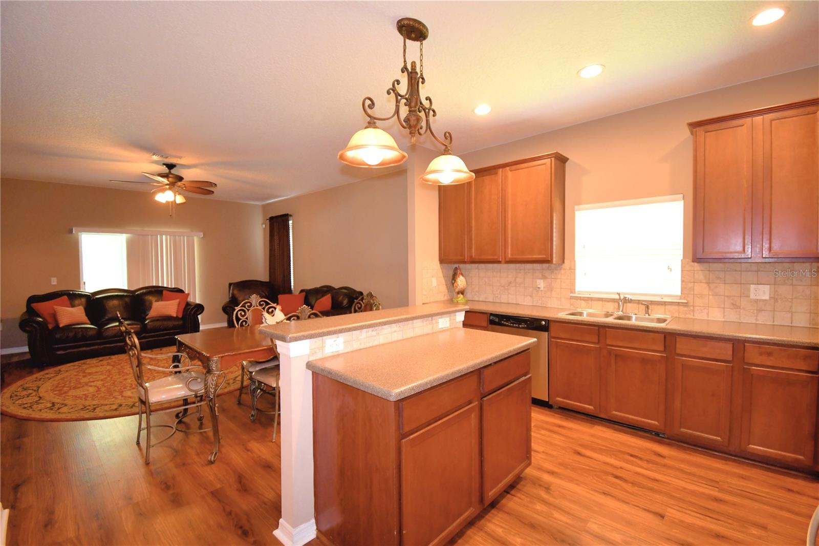 Image 33 of 87 For 2721 Walden Woods Drive