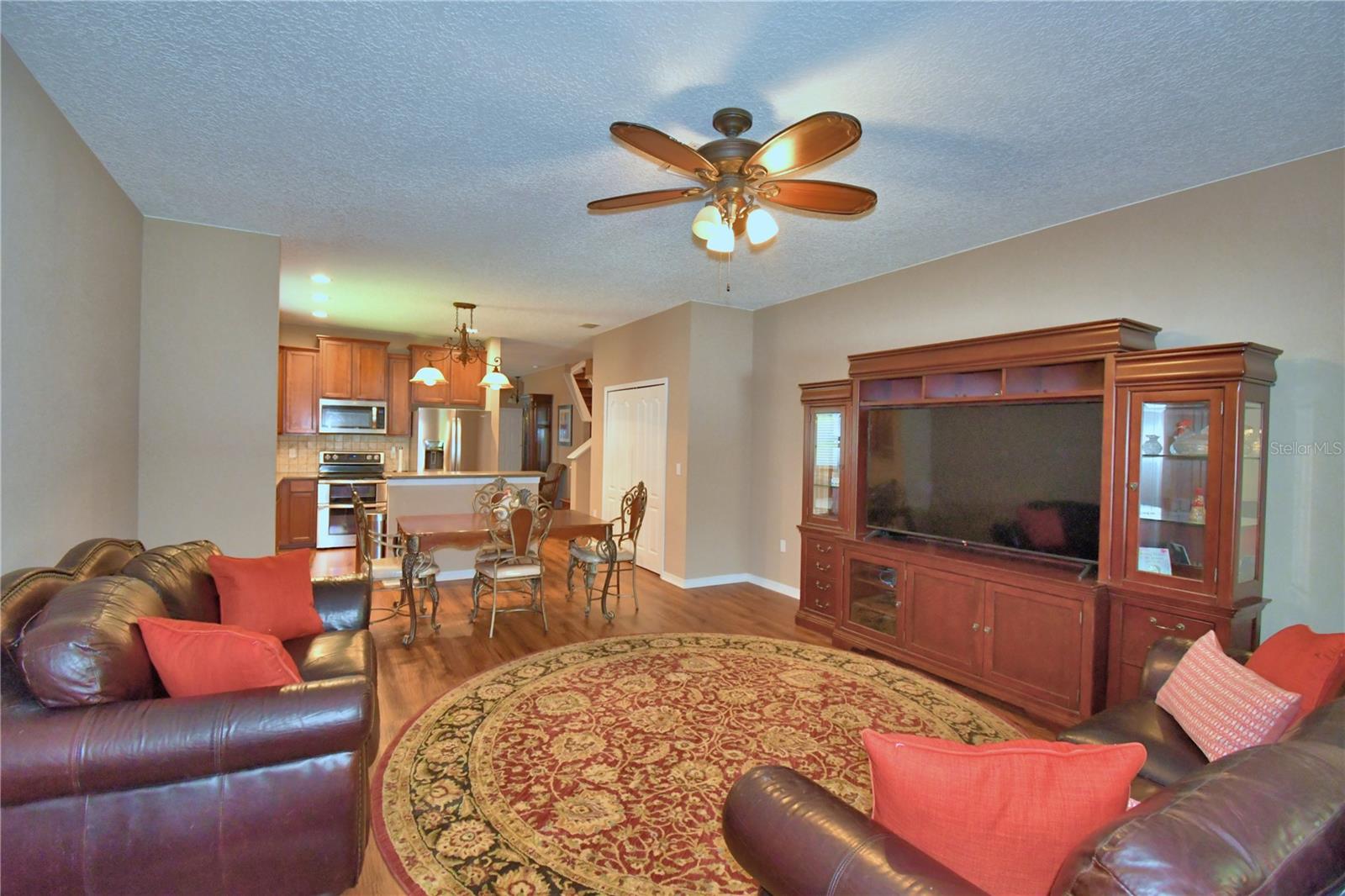 Image 36 of 87 For 2721 Walden Woods Drive