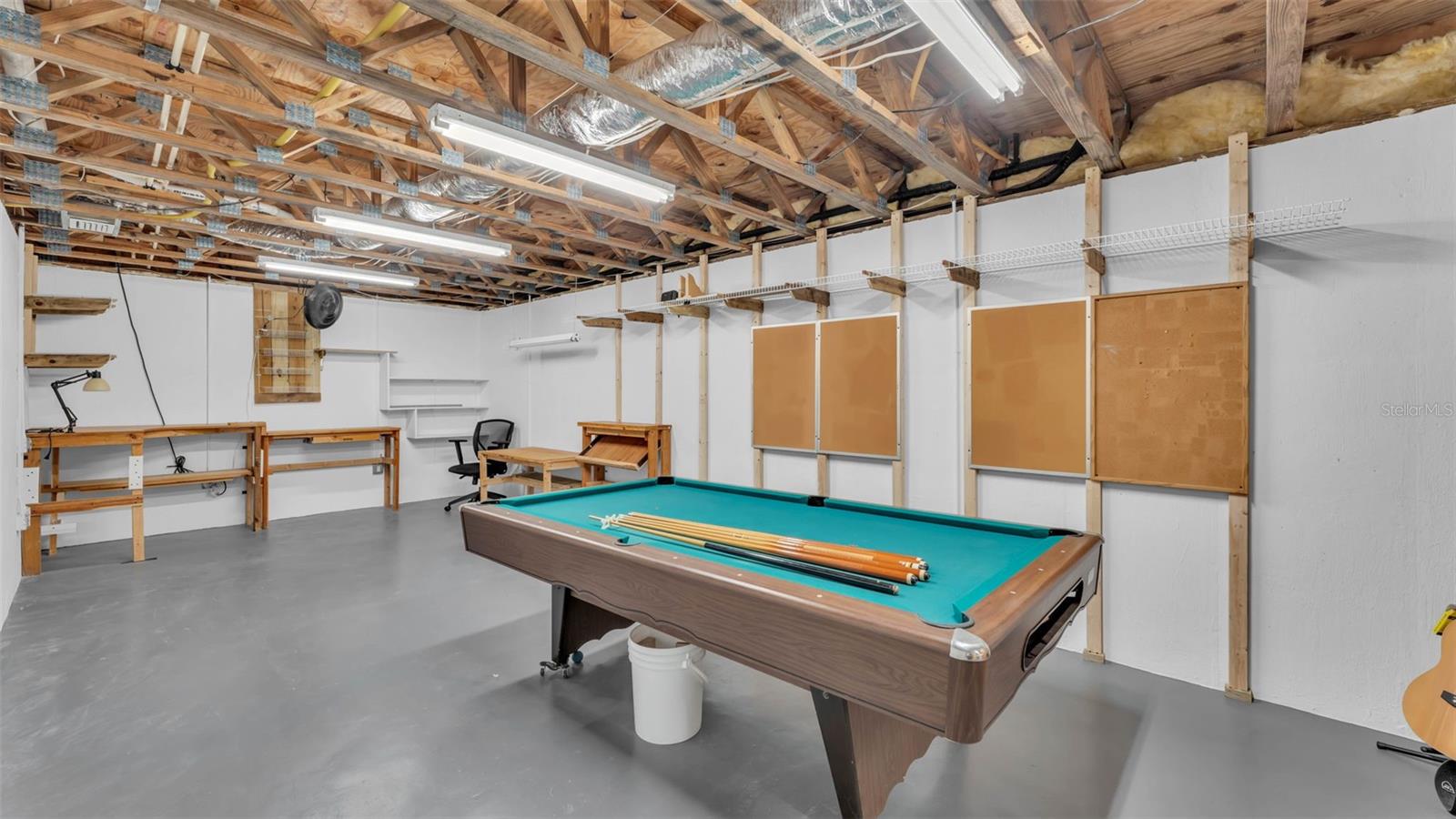 Listing photo id 31 for 535 Todhunter Way