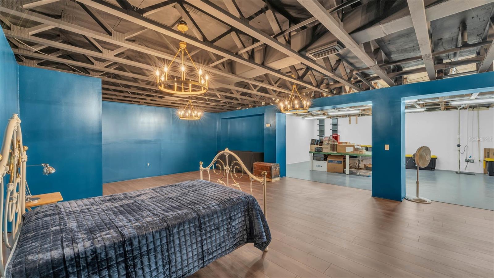 Listing photo id 39 for 535 Todhunter Way