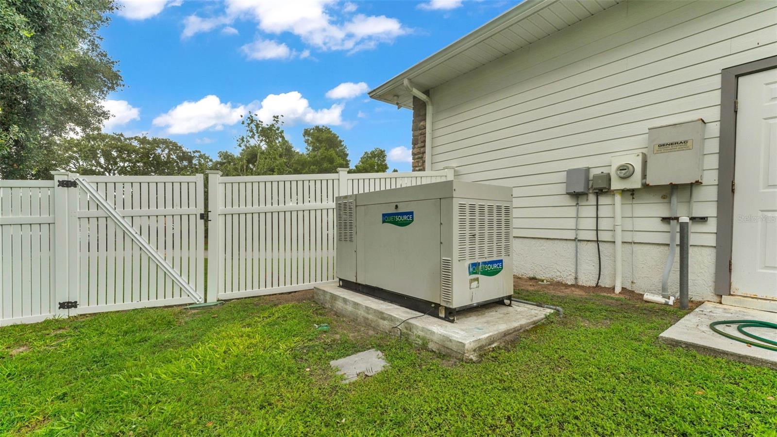 Listing photo id 47 for 535 Todhunter Way