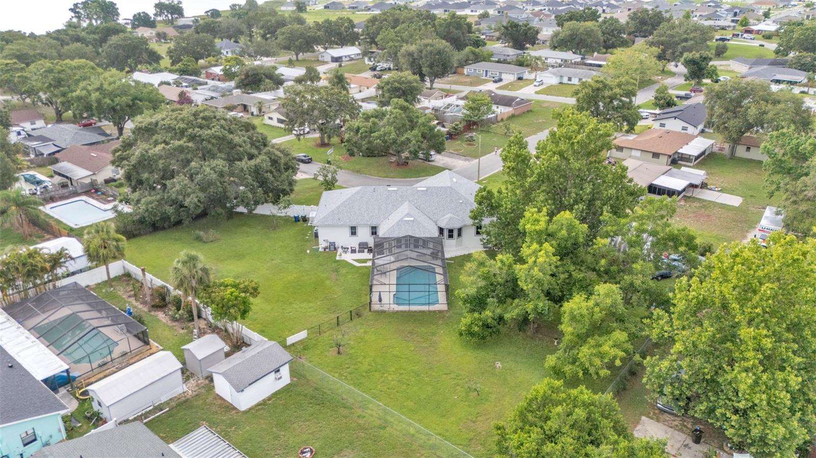 Listing photo id 55 for 535 Todhunter Way