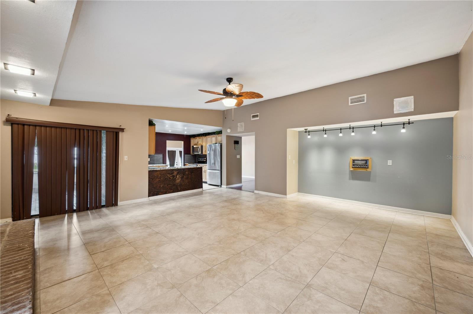 Image 11 of 57 For 6281 Halabrin Rd