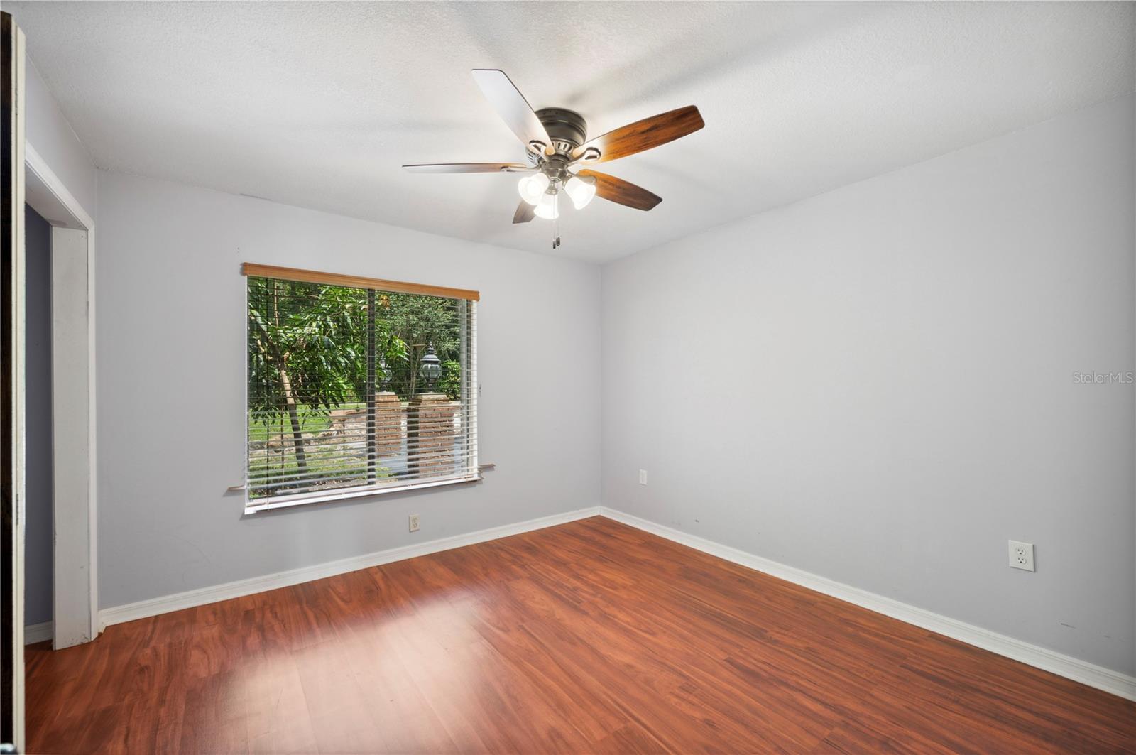 Image 23 of 57 For 6281 Halabrin Rd