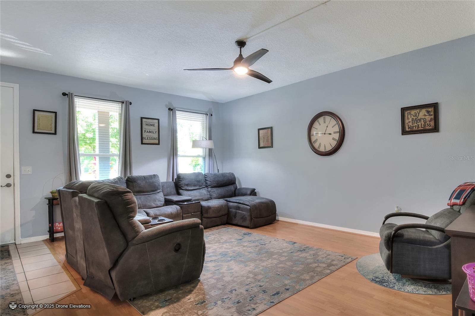 Image 10 of 65 For 34852 Teeview Lane