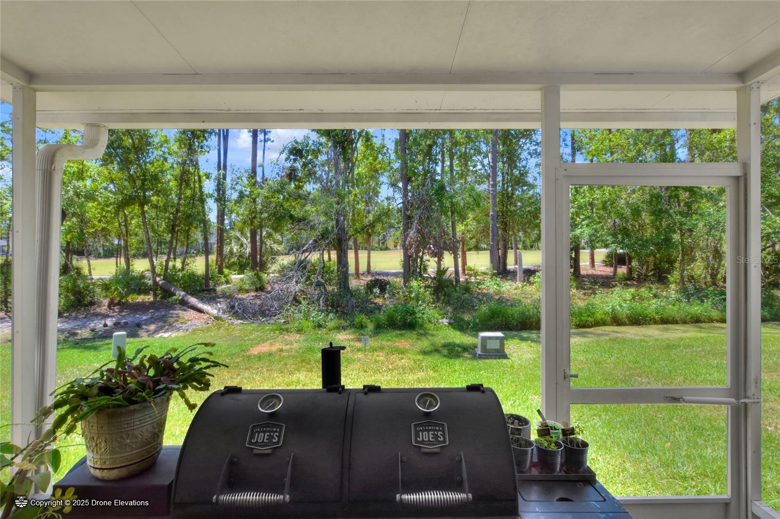 Image 40 of 65 For 34852 Teeview Lane
