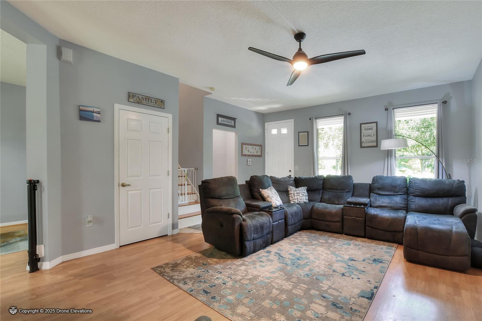 Image 9 of 65 For 34852 Teeview Lane