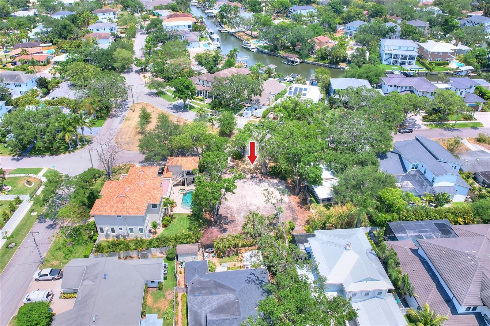 Image 9 of 23 For 572 Marmora Avenue