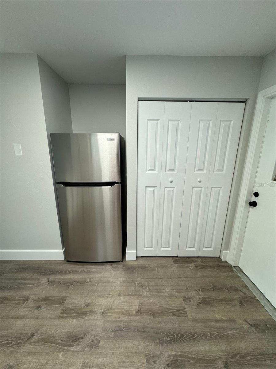 Listing photo id 21 for 854 Shirley Ann Trail 854-856