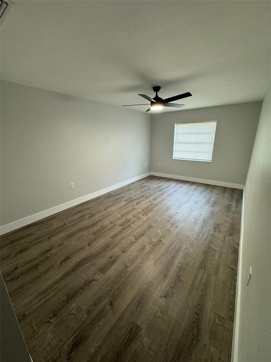 Listing photo id 22 for 854 Shirley Ann Trail 854-856