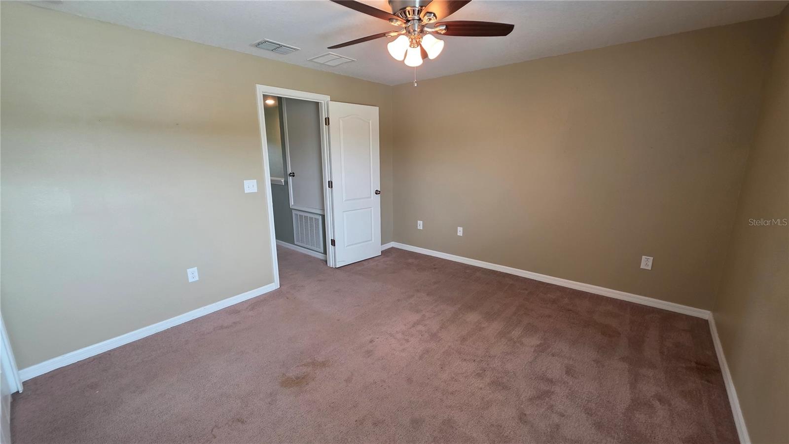Image 18 of 39 For 6415 Torrington Circle