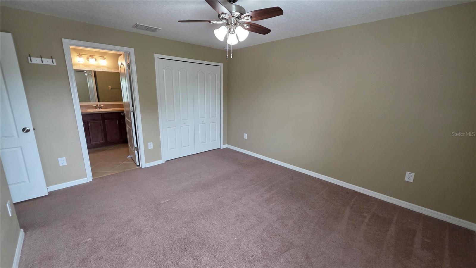 Image 23 of 39 For 6415 Torrington Circle