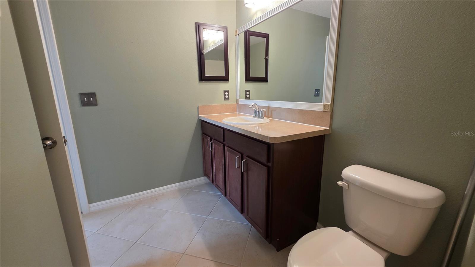 Image 26 of 39 For 6415 Torrington Circle