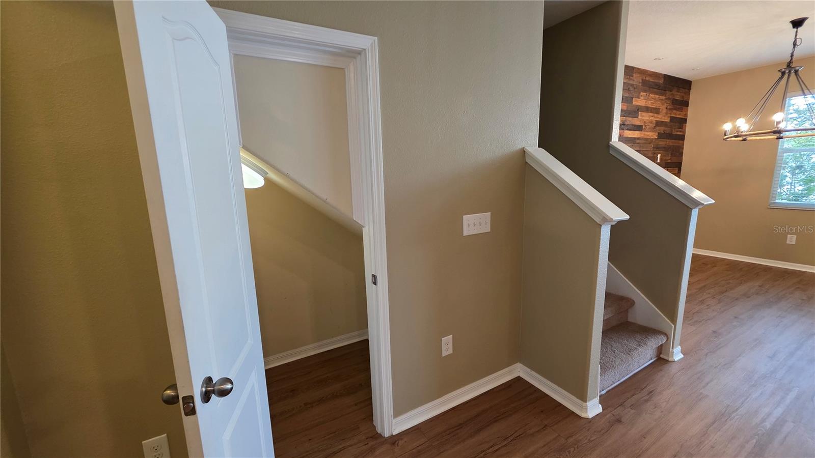 Image 8 of 39 For 6415 Torrington Circle