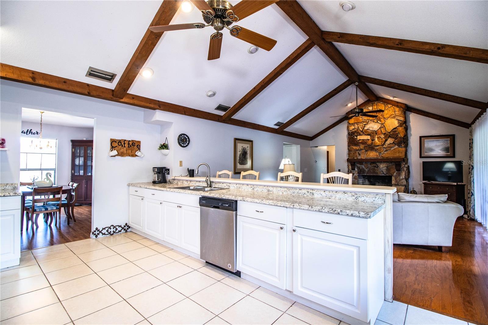 Image 18 of 54 For 2223 Wildwood Hollow Drive