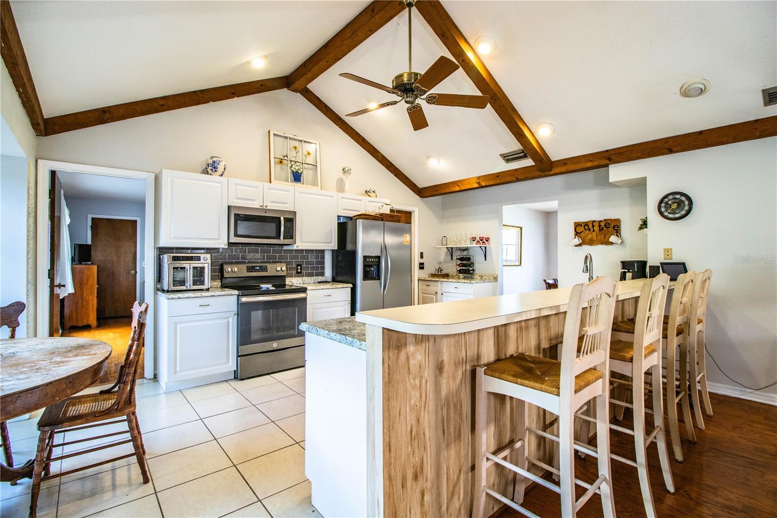 Image 4 of 54 For 2223 Wildwood Hollow Drive