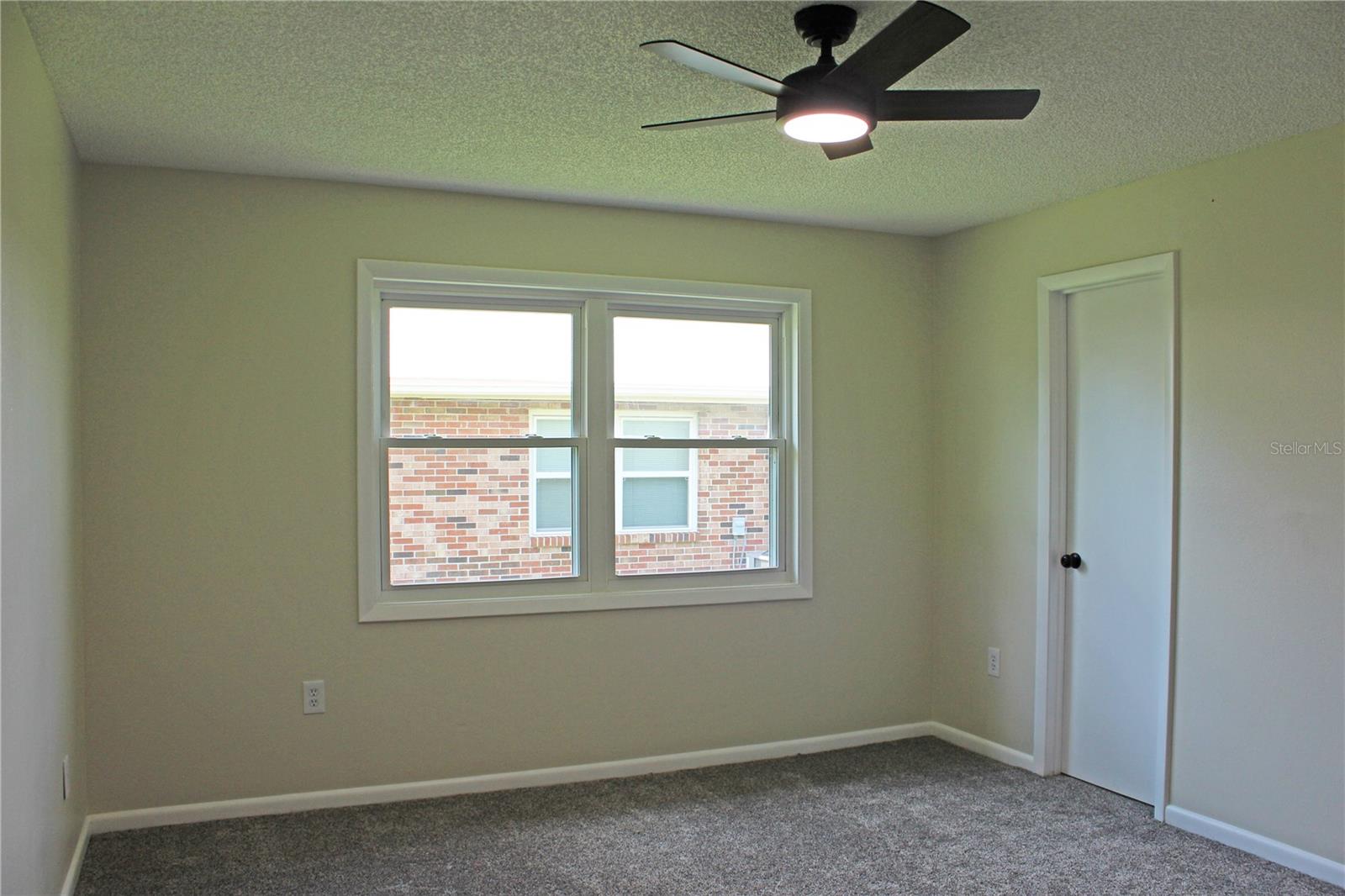 Image 15 of 37 For 608 Lark Drive