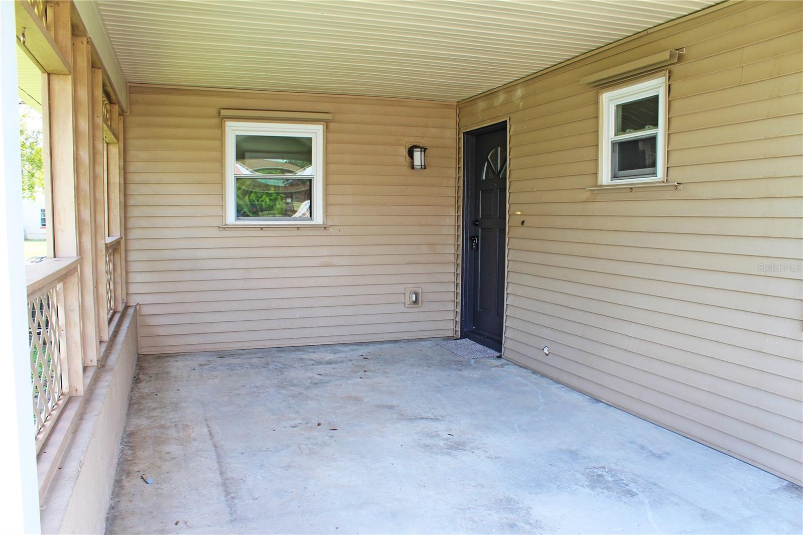 Image 3 of 37 For 608 Lark Drive