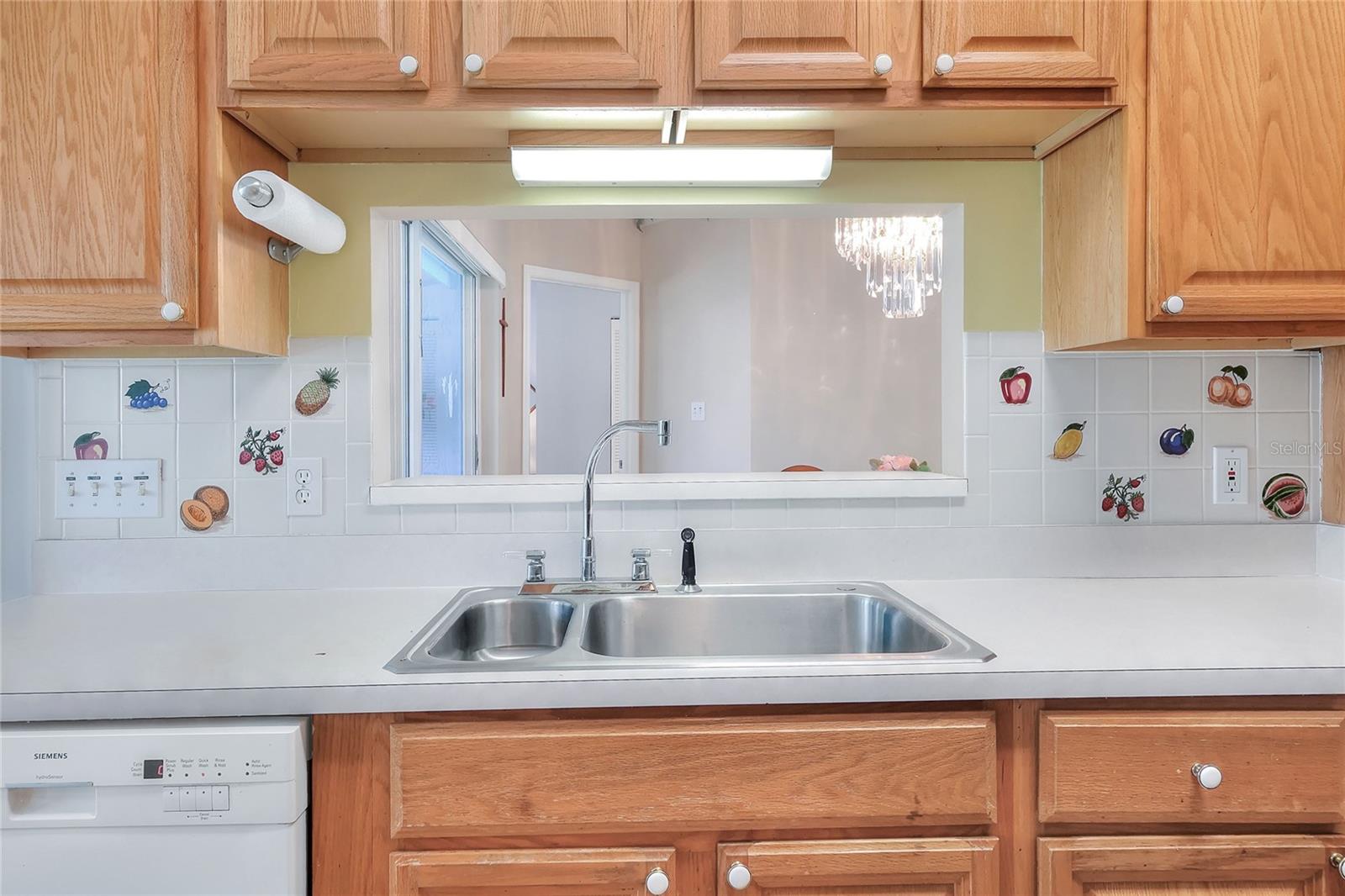 Image 10 of 100 For 5857 Macaw Place