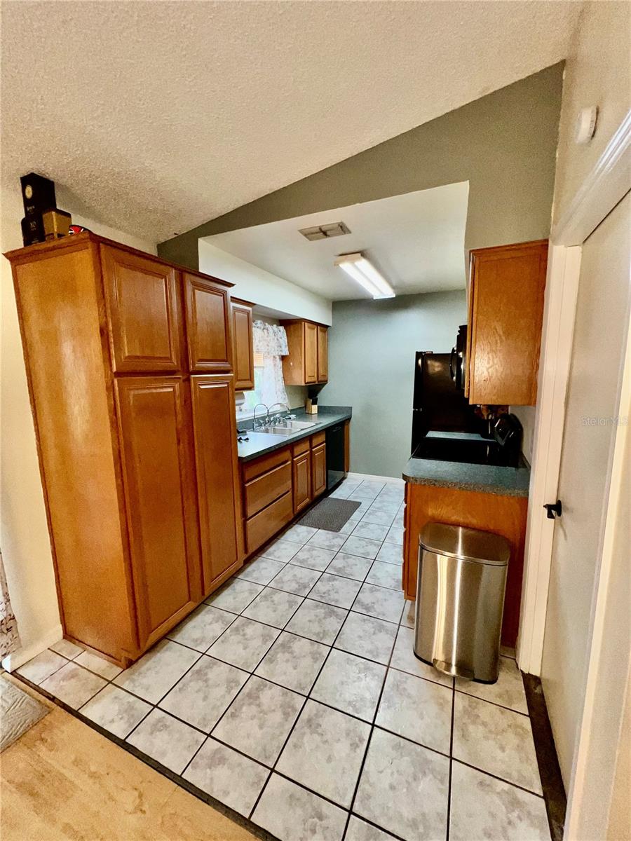 Image 6 of 19 For 355 Pico Court