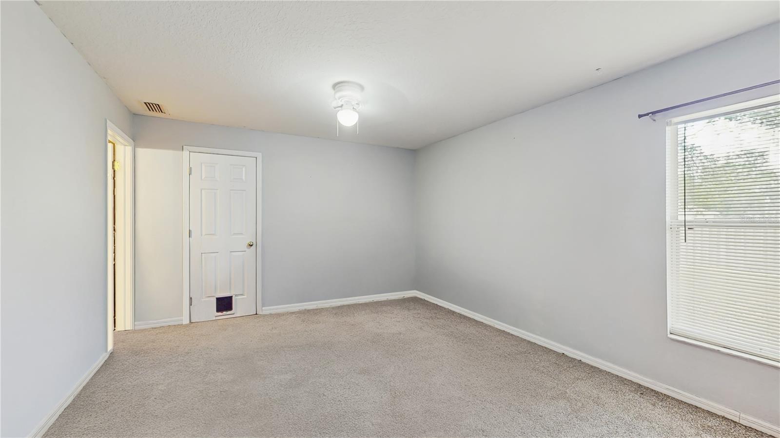 Image 9 of 22 For 7337 Hunters Greene Circle