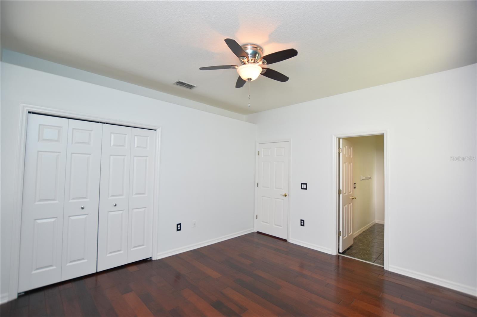 Image 33 of 38 For 943 Hamilton Place Lane