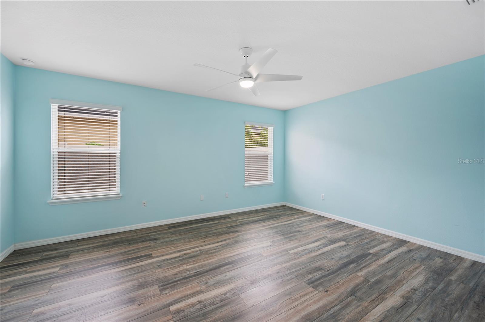 Image 16 of 36 For 6819 Glenbrook Drive