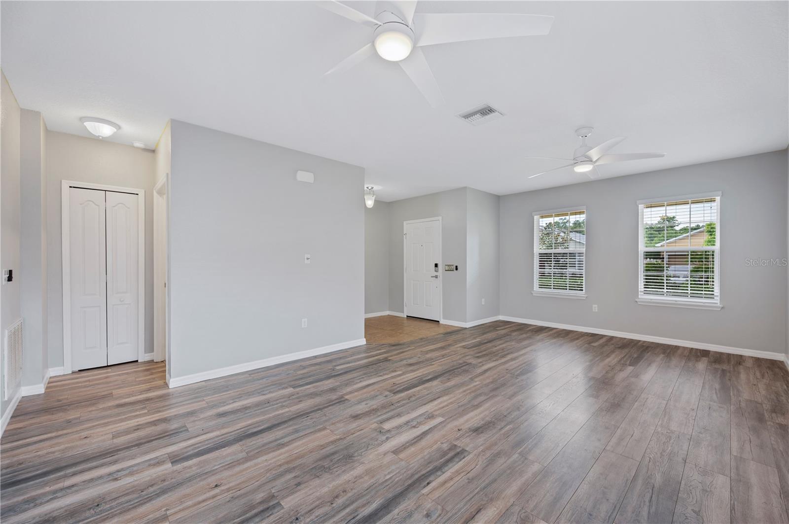 Image 7 of 36 For 6819 Glenbrook Drive
