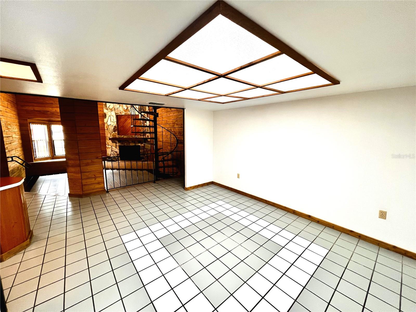 Image 3 of 23 For 8504 Campbell Road