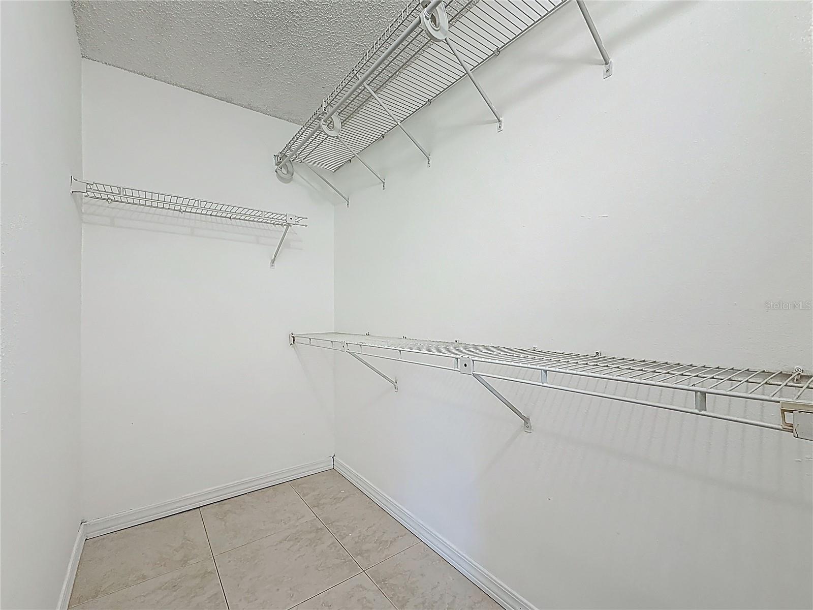 Listing photo id 17 for 4022 Tumble Wood Trail 101
