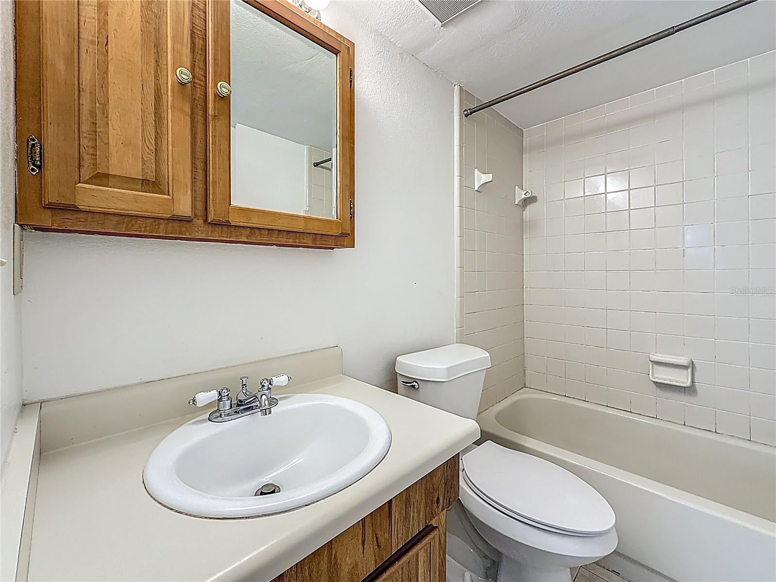Listing photo id 19 for 4022 Tumble Wood Trail 101